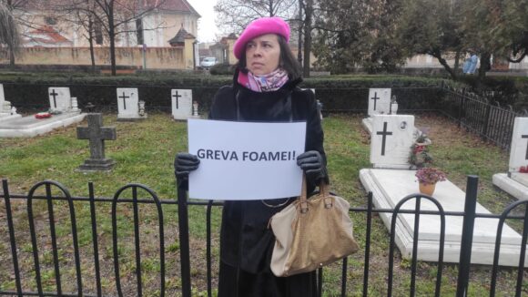 Greva foamei la Cimitirul Eroilor