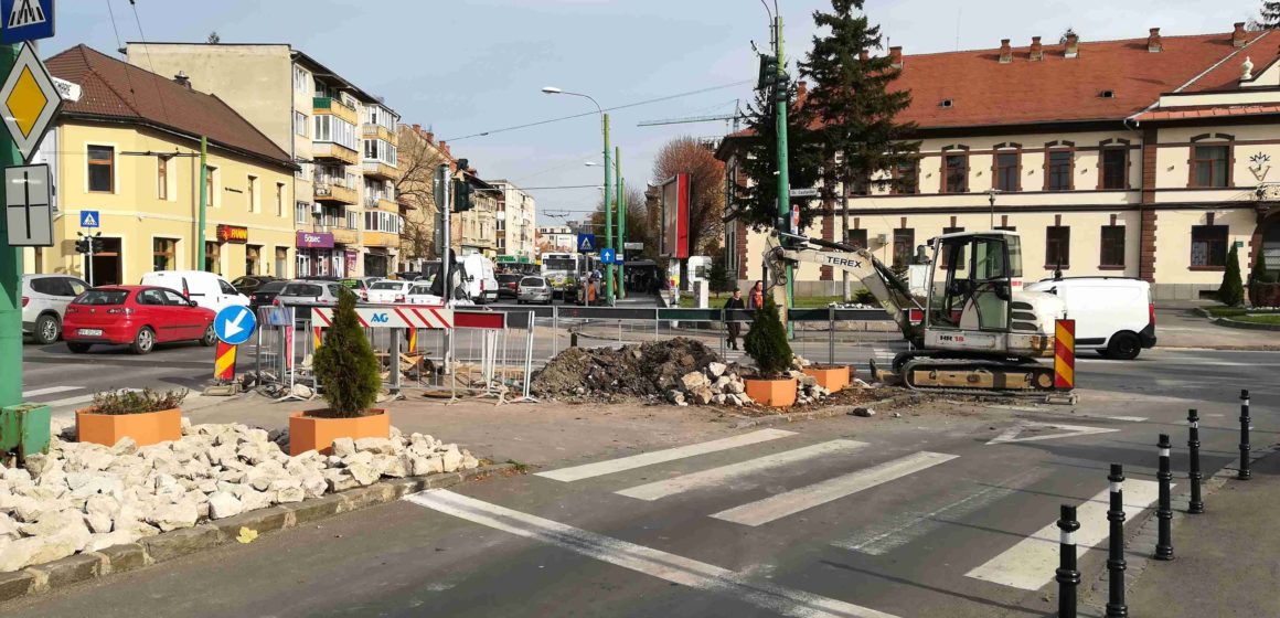Restricții de trafic prelungite până pe 15 noimebrie pe strada Castanilor. De luni vor începe lucrări între str. Roșiorilor și str. Petru Rareș