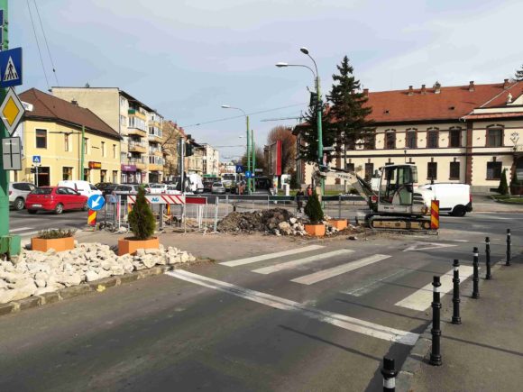 Restricții de trafic prelungite până pe 15 noimebrie pe strada Castanilor. De luni vor începe lucrări între str. Roșiorilor și str. Petru Rareș