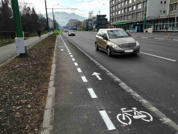 FOTO O nouă pistă pentru biciclete, marca administrației Scripcaru | Brașov, orașul mașinilor