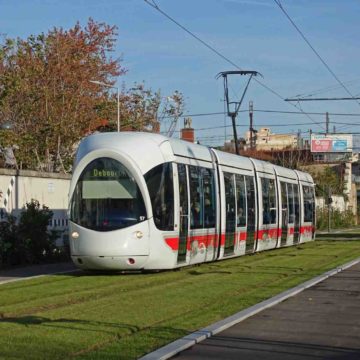 FOTO Extinderi rețele de tramvai în trei orașe din Franța
