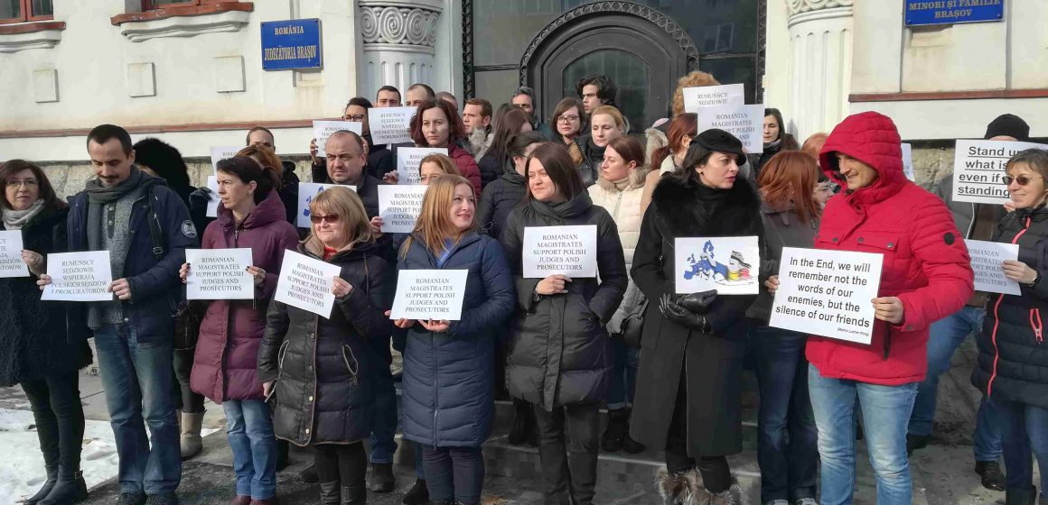 VIDEO Magistrații români alături de magistrații polonezi pentru apărarea statului de drept și pentru dreptul la independență