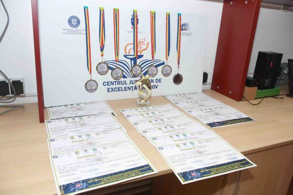 12 premii și o mențiune obținute la Concursul Național de Fizică de elevii Centrului Județean de Excelență Brașov