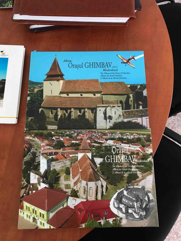 Ghimbav | UPDATE Administrația condusă de Dorel Toma a mai achiziționat la preț mare albume de promovare și înainte de 2019