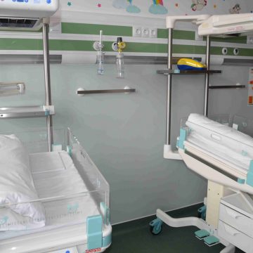 Compartimentul de Neonatologie şi spălătoria de la Spitalul de Copii reparate și igienizate cu bani de la Consiliul Județean Brașov