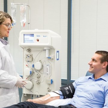 Spitalul Județean Brașov introduce tratamentul cu plasmă umană hiperimună pentru pacienții grav infectați cu virusul Covid-19