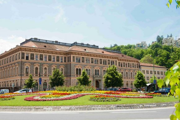 Aproape 16.000 de candidați la programele de licență și masterat ale Universității Transilvania din Brașov