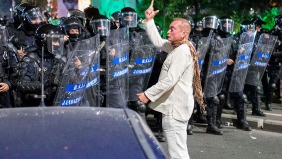 Reacția grupurilor civice la clasarea părții din Dosarul 10 august care viza abuzurile jandarmeriei dirijate de la centru la adresa protestatarilor