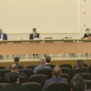 VIDEO 26 din cei 34 de consilieri aleși și-au preluat mandatele în ședința de constituire a noului Consiliul Județean Brașov
