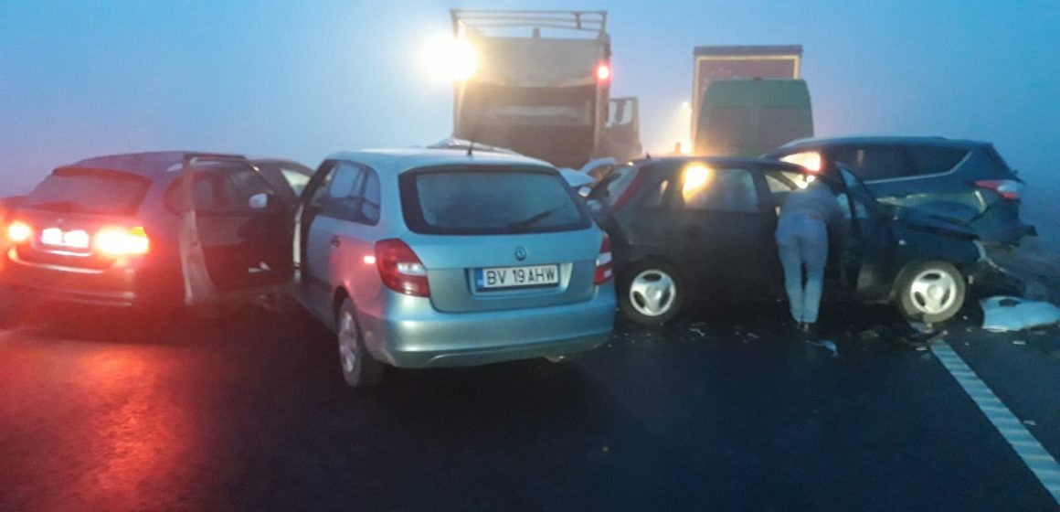 FOTO VIDEO Mai multe accidente și tamponări pe varianta ocolitoare în apropiere de intersecția cu Sânpetru. 23 de autovehicule implicate și patru persoane transportate la spital