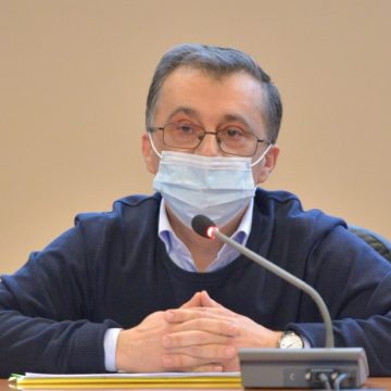 Marius Comănici este noul director al Direcției Tehnice din cadrul Primăriei Municipiului Brașov. Acesta spune că soluția de reabilitare pentru podul Fartec nu „este cea mai fericită”