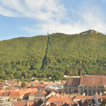 Municipiul Brașov reintră în șcenariul roșu ca urmare a depășirii incidenței cumulate de 3/1000 de locuitori a cazurilor de infectare cu virusul   SARS-COV-2 pe ultimele 14 zile