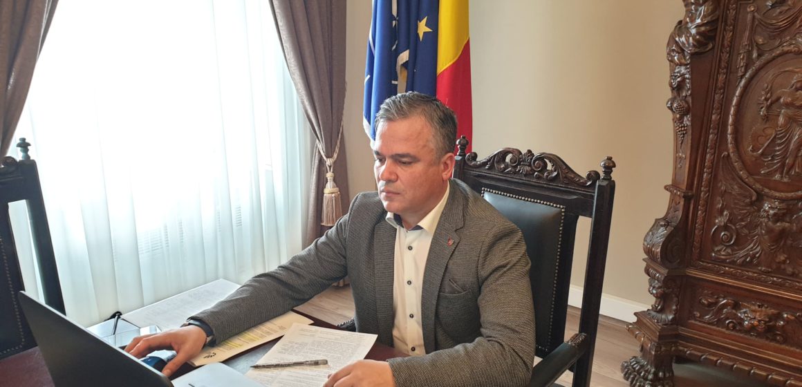 VIDEO Adrian Veștea vrea să interzică interpelările verbale în timpul ședințelor Consiliului Județean Brașov