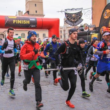 Aproape 1.400 de participanți iau startul la probele de cros, semimaraton și maraton din cadrul Brașov Marathon