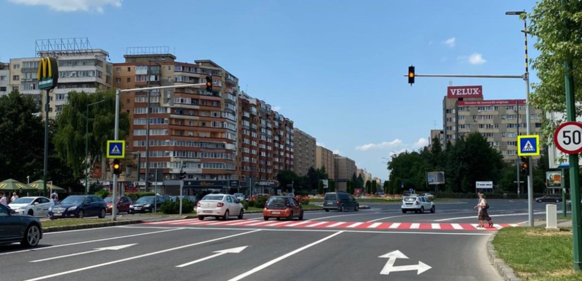 Un nou semafor va fi pus în funcțiune la trecerea de pietoni de pe Calea București, la McDonald’s