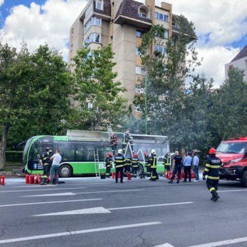 Incendiu la un autobuz electric SOR aparținând RATBV