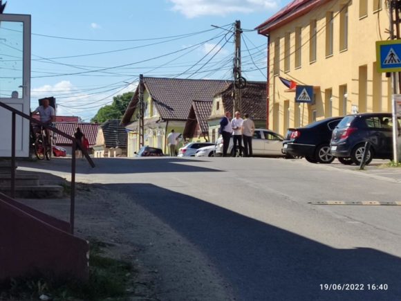 Referendumul local pentru demiterea primarului comunei Dumbrăvița nevalidat la o prezență de 25,59%. USR îl acuză pe primarul Popa Zachiu că a împiedicat oamenii să meargă la vot