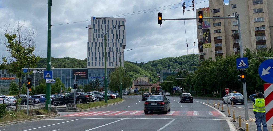 Noi semafoare la trecerile de pietoni de la Școala nr. 25 și pe B-dul Mihail Kogălniceanu, intersecție cu B-dul Griviței