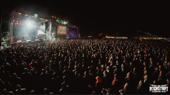 REF | După doi ani de pauză, cel mai mare festival de rock din România se pregătește pentru cinci zile de muzică. Anul acesta, prima zi are o scenă dedicată trupelor românești