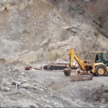 Agent Green expune construcții ilegale la Mănăstirea Călugăra în Parcul Național Cheile Nerei