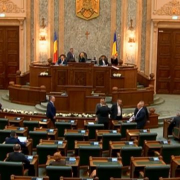 După voturile din Senat cu privire la pragul pentru abuz și pensiile speciale, am transmis câteva întrebări senatorilor brașoveni și conducerilor organizațiilor USR, PSD și PNL. Unii au răspuns, alții nu