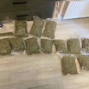 Arest pentru trafic de droguri | În urma a 10 percheziții au fost descoperite 10 kilograme de canabis și 100 de grame de cocaină