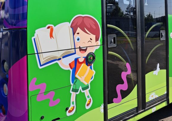 RATBV pune în circulație „Autobuzul copiilor” în perioada 1 – 10 iunie