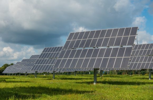 Trei ofertanți pentru construirea parcului fotovoltaic din Stupini