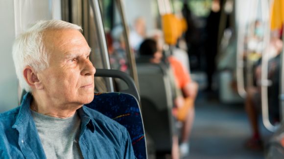 De la 1 iulie, seniorii din Brașov vor beneficia de noi reduceri la transportul în comun în funcție de cuantumul pensiei