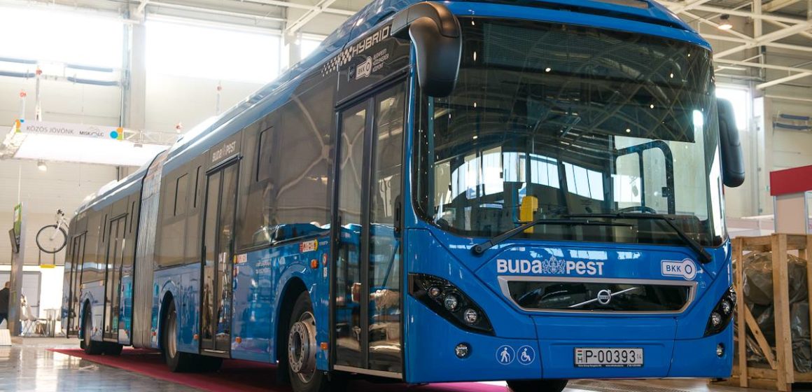 RATBV a demarat două proceduri de achiziție pentru cumpărarea a 15 autobuze noi hibrid electrice articulate și 15 autobuze articulate electrice/hibrid sau Euro 6