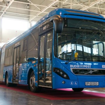 RATBV a demarat două proceduri de achiziție pentru cumpărarea a 15 autobuze noi hibrid electrice articulate și 15 autobuze articulate electrice/hibrid sau Euro 6