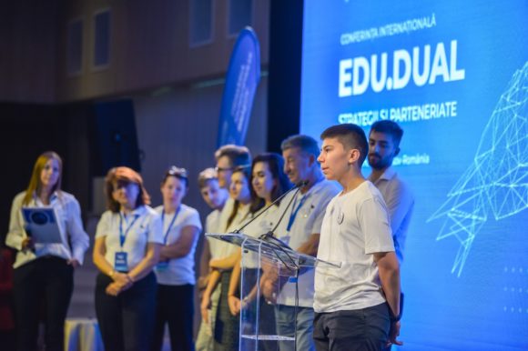Primăria Brașov organizează cea de-a doua ediție a EDU Dual, conferința dedicată dezvoltării învățământului profesional dual în România
