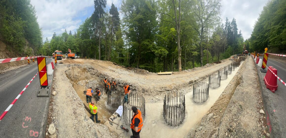 Primăria Brașov anunță finalizarea lucrărilor de consolidare a drumului spre Poiana Brașov
