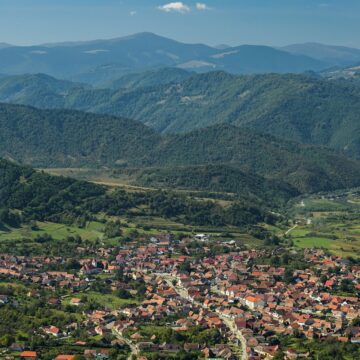 Oportunități de finanțare pentru afacerile locale: Fundația Conservation Carpathia lansează programul de Granturi Mici