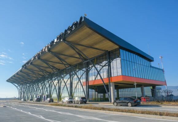 Finanțare pentru parcul fotovoltaic al Aeroportului Internațional Brașov-Ghimbav Finanțare pentru parcul fotovoltaic al Aeroportului Internațional Brașov-Ghimbav