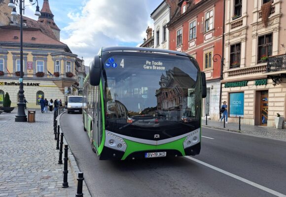 RATBV este live pe Google Maps: călătorii pot afla în timp real momentul sosirii în stații a autobuzelor și troleibuzelor