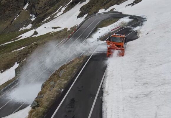 Transfăgărășanul se va deschide în următoarele două săptămâni, anunță DRDP Brașov