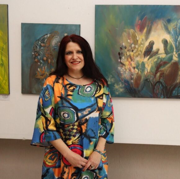 Expoziția de pictură „Umbre și forme” – Laura Cornea la Muzeul Țării Făgărașului „Valer Literat”