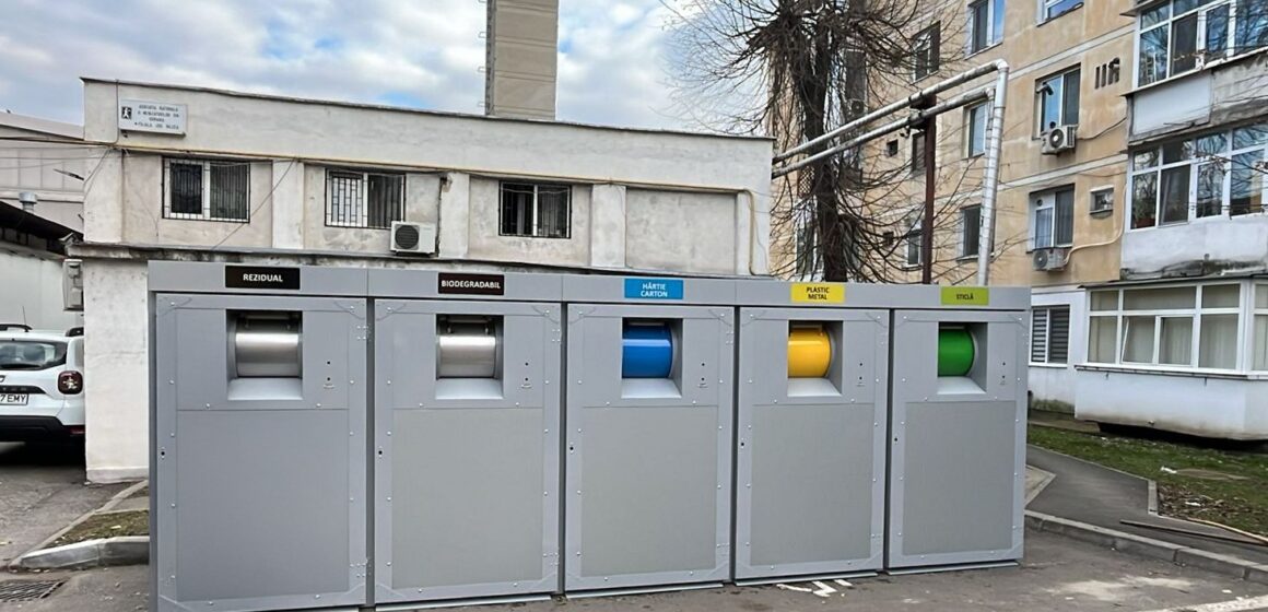 De săptămâna viitoare începe montarea primelor 100 de ecoinsule digitalizate în municipiul Brașov