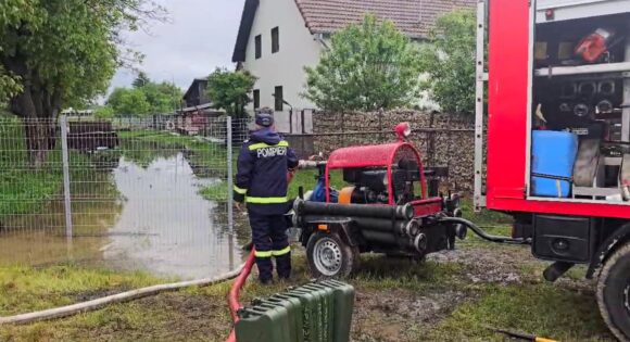 Intervenții ale ISU Brașov în contextul fenomenelor hidrometeorologice periculoase
