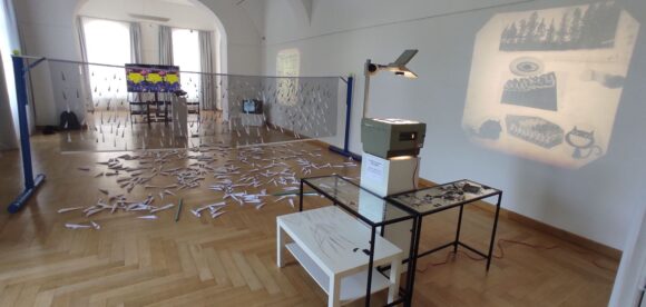 stories | Ce faci cu viața ta? O discuție despre artă, gândire critică și cenzură cu Roxana Lăpădat și Vlaicu Golcea