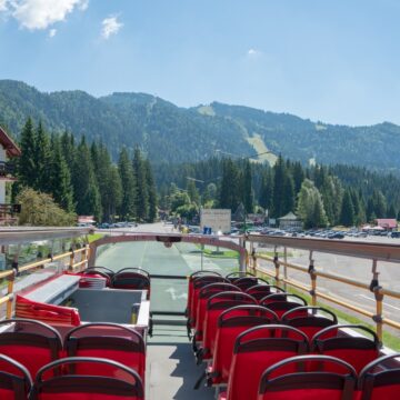 RATBV anunță repunerea în circulație a autobuzului etajat pe linia 20, Livada Poștei – Poiana Brașov, începând cu 21 iunie RATBV anunță repunerea în circulație a autobuzului etajat pe linia 20, Livada Poștei – Poiana Brașov, începând cu 21 iunie