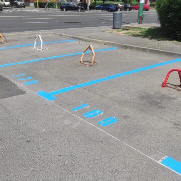 4.500 de locuri de parcare rezidențială din municipiul Brașov care nu au taxa achitată sau care încalcă regulamentul vor fi scoase la licitație 4.500 de locuri de parcare rezidențială din municipiul Brașov care nu au taxa achitată sau care încalcă regulamentul vor fi scoase la licitație