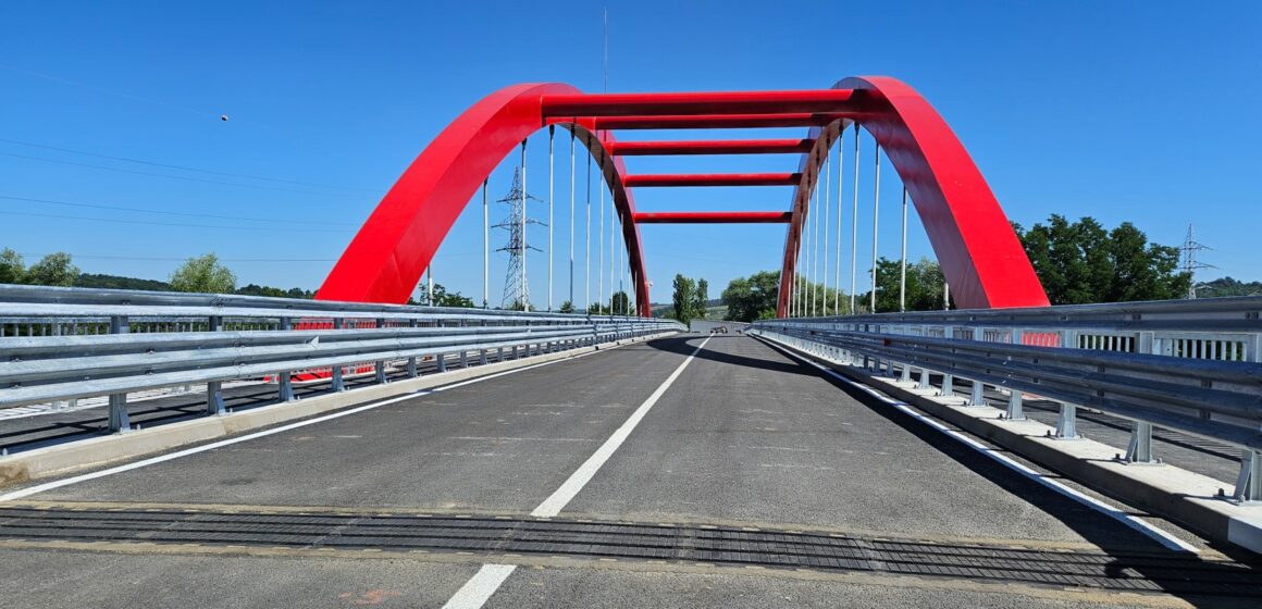 Podul de la Voila a fost finalizat Podul de la Voila a fost finalizat