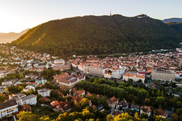 Expertizarea clădirilor pentru identificarea riscului seismic care trebuia să înceapă la 1 ianuarie va începe din 1 septembrie 2025