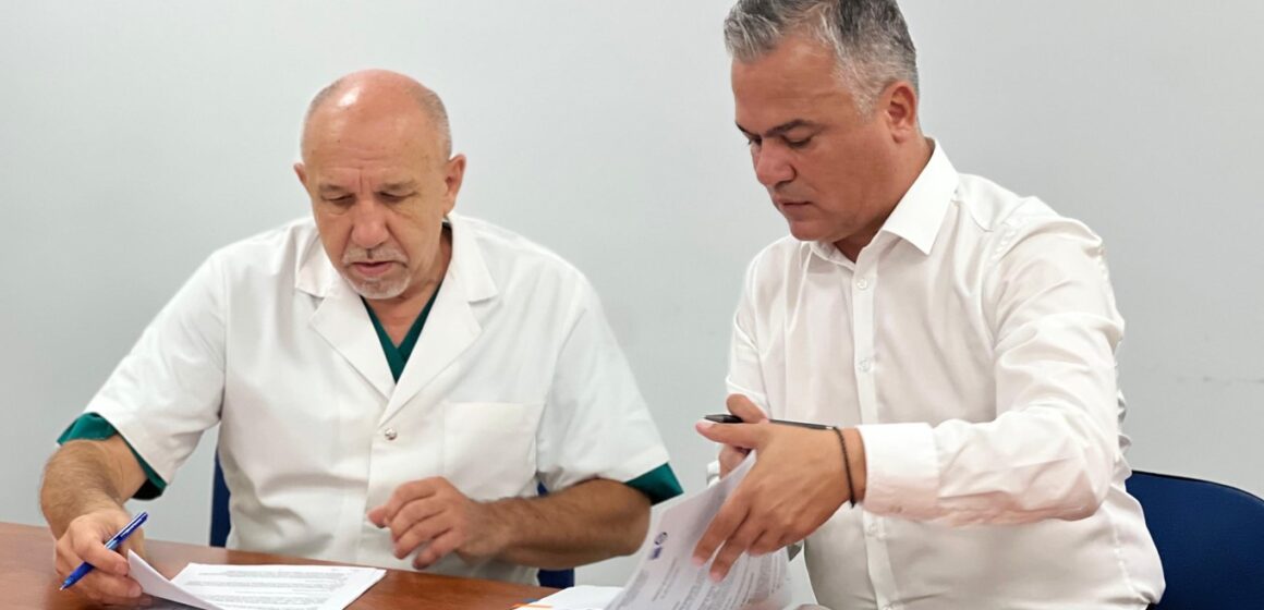 Doctorul Dan Grigorescu este noul manager al Spitalului Județean de Urgență Brașov Doctorul Dan Grigorescu este noul manager al Spitalului Județean de Urgență Brașov
