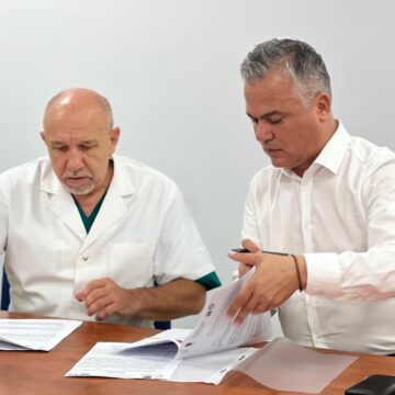 Doctorul Dan Grigorescu este noul manager al Spitalului Județean de Urgență Brașov Doctorul Dan Grigorescu este noul manager al Spitalului Județean de Urgență Brașov