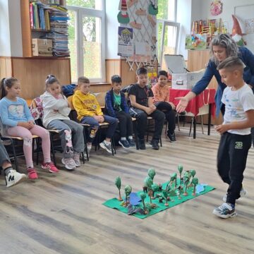 100 de copii din județul Brașov au învățat să înțeleagă mai bine lumea din jurul lor la Școlile de Vară STEAM gratuite, coordonate de Fundația Comunitară Brașov 100 de copii din județul Brașov au învățat să înțeleagă mai bine lumea din jurul lor la Școlile de Vară STEAM gratuite, coordonate de Fundația Comunitară Brașov