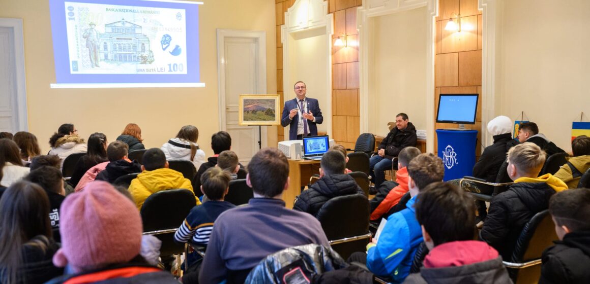 Banca Națională a României – Agenția Brașov reia organizarea lecțiilor de educație financiară pentru elevi Banca Națională a României – Agenția Brașov reia organizarea lecțiilor de educație financiară pentru elevi