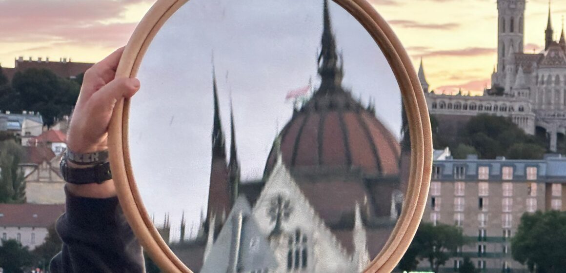 Once UpON the Danube – expoziție multimedia ce documentează o rezidență artistică pe firul Dunării Once UpON the Danube – expoziție multimedia ce documentează o rezidență artistică pe firul Dunării